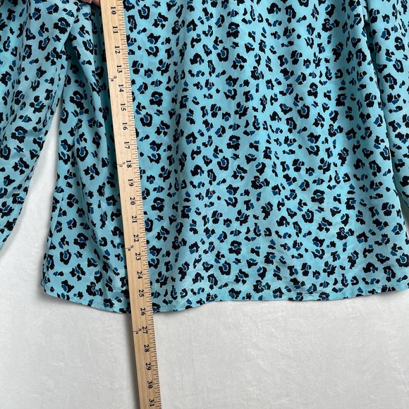 Vintage‎ Loubella Cheetah Animal Print Baby Blue Button Down Blouse XL - Picture 12 of 12